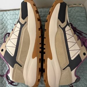 Ozark Trail Women's Hiking Trail Sneakers in beige, size 9.